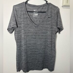 Nike - Black, White, and Grey Athletic Tee - Size L